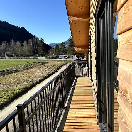 Am See! Chalet *